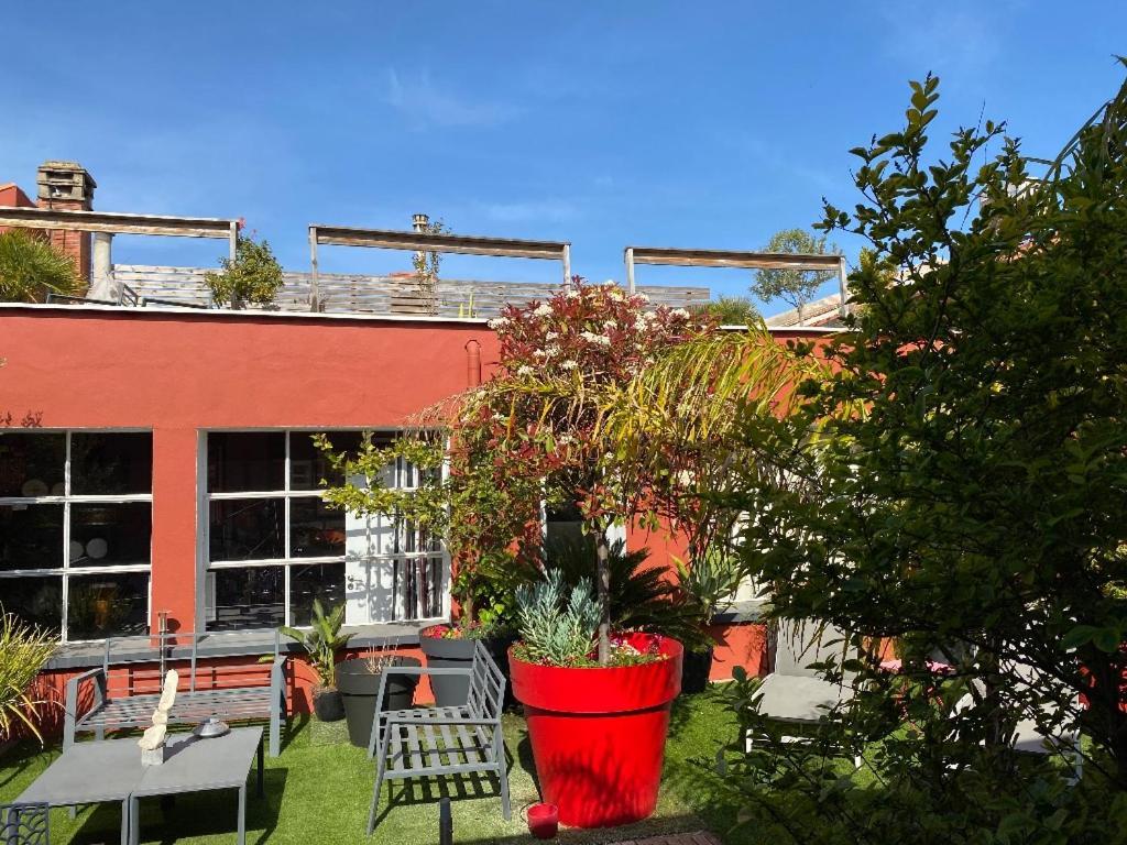 Le Patio Pere Pigne Guestroom Perpignan Exterior photo